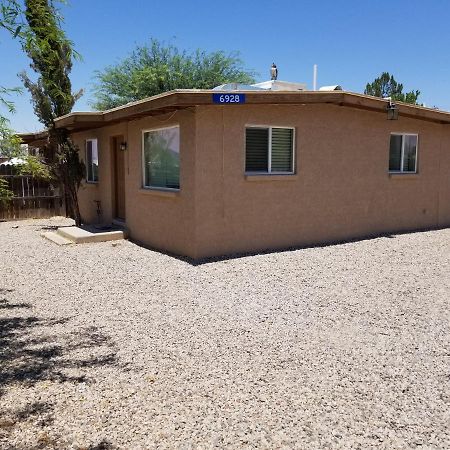 Tucson Airport Oasis Apartment Exterior photo